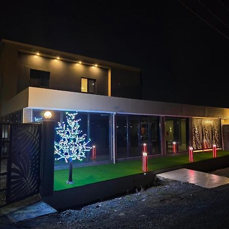 Island Accommodation Nadi Exterior photo