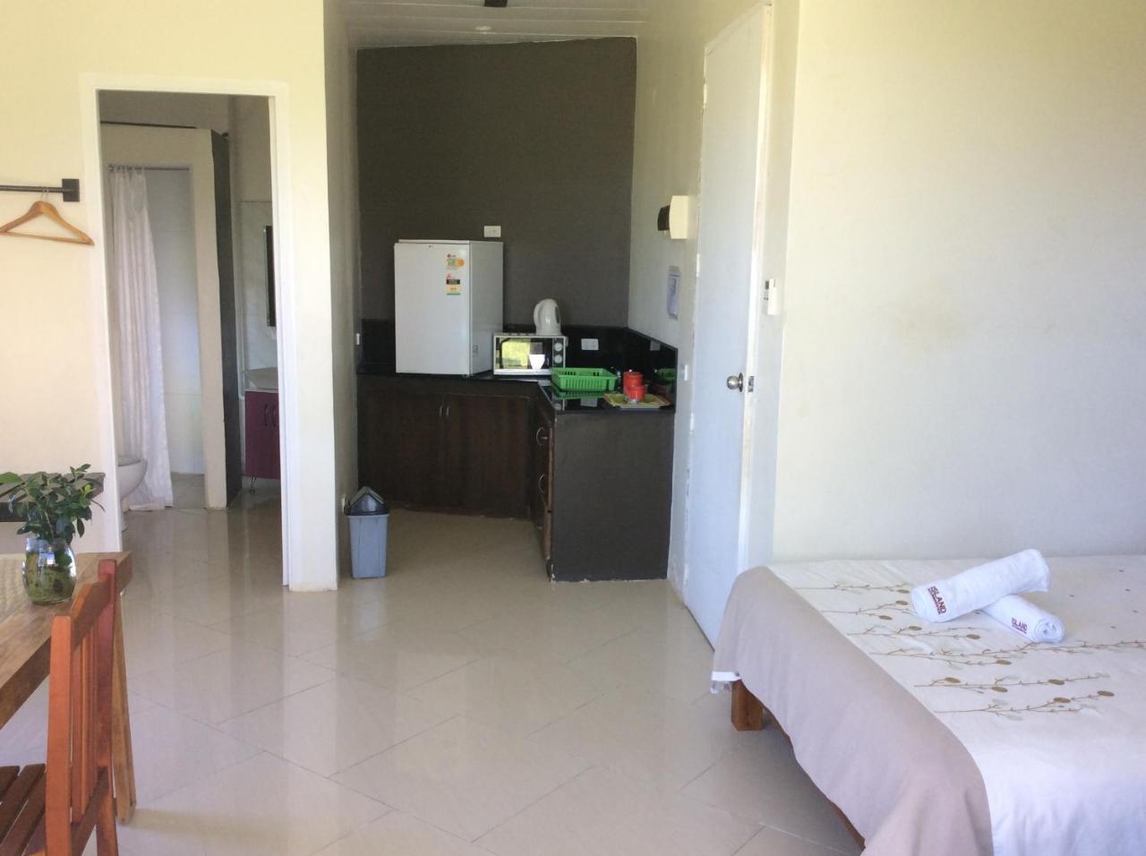 Island Accommodation Nadi Exterior photo