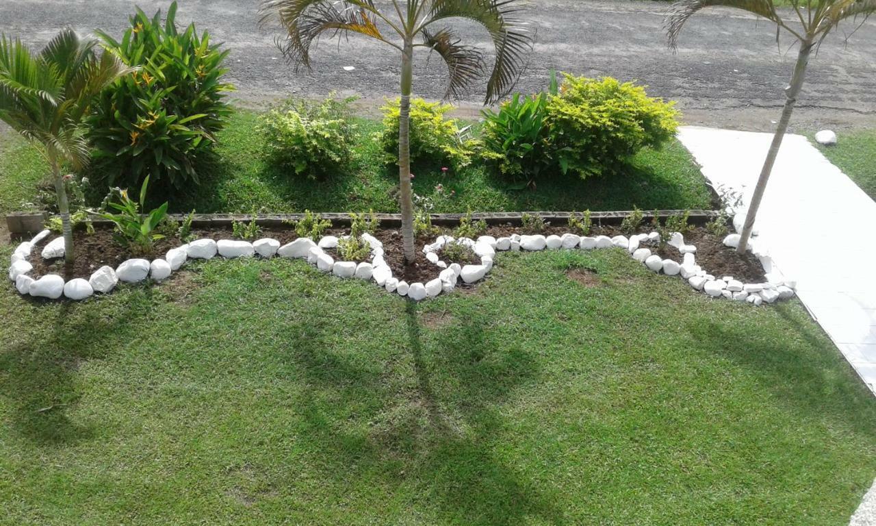 Island Accommodation Nadi Exterior photo